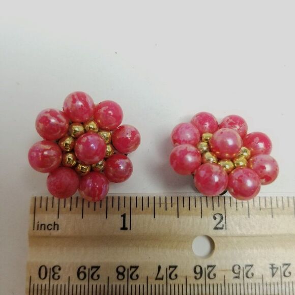 Vintage Hot Pink Beaded Cluster Clip On Earrings, Retro 70s Style Deisgn, Estate - Picture 4 of 5